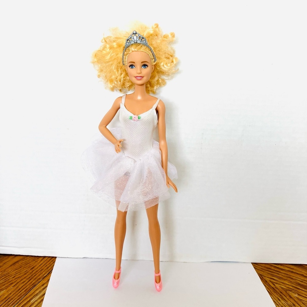 Barbie 2013 Fashion Doll Wearing Ballerina Outfit Redressed Read - Picture 4 of 10